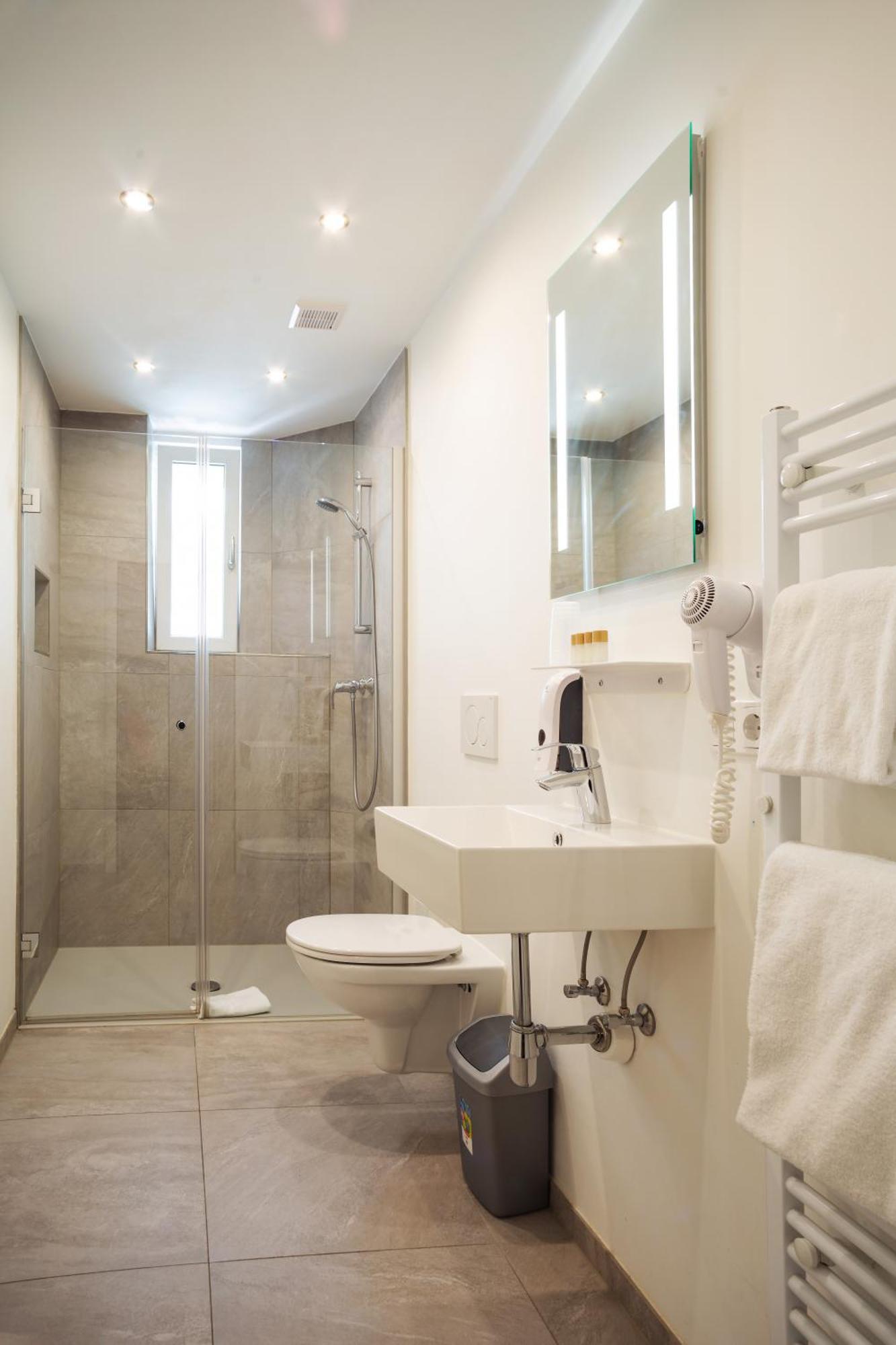 Hotel Gisela Куфщайн Екстериор снимка