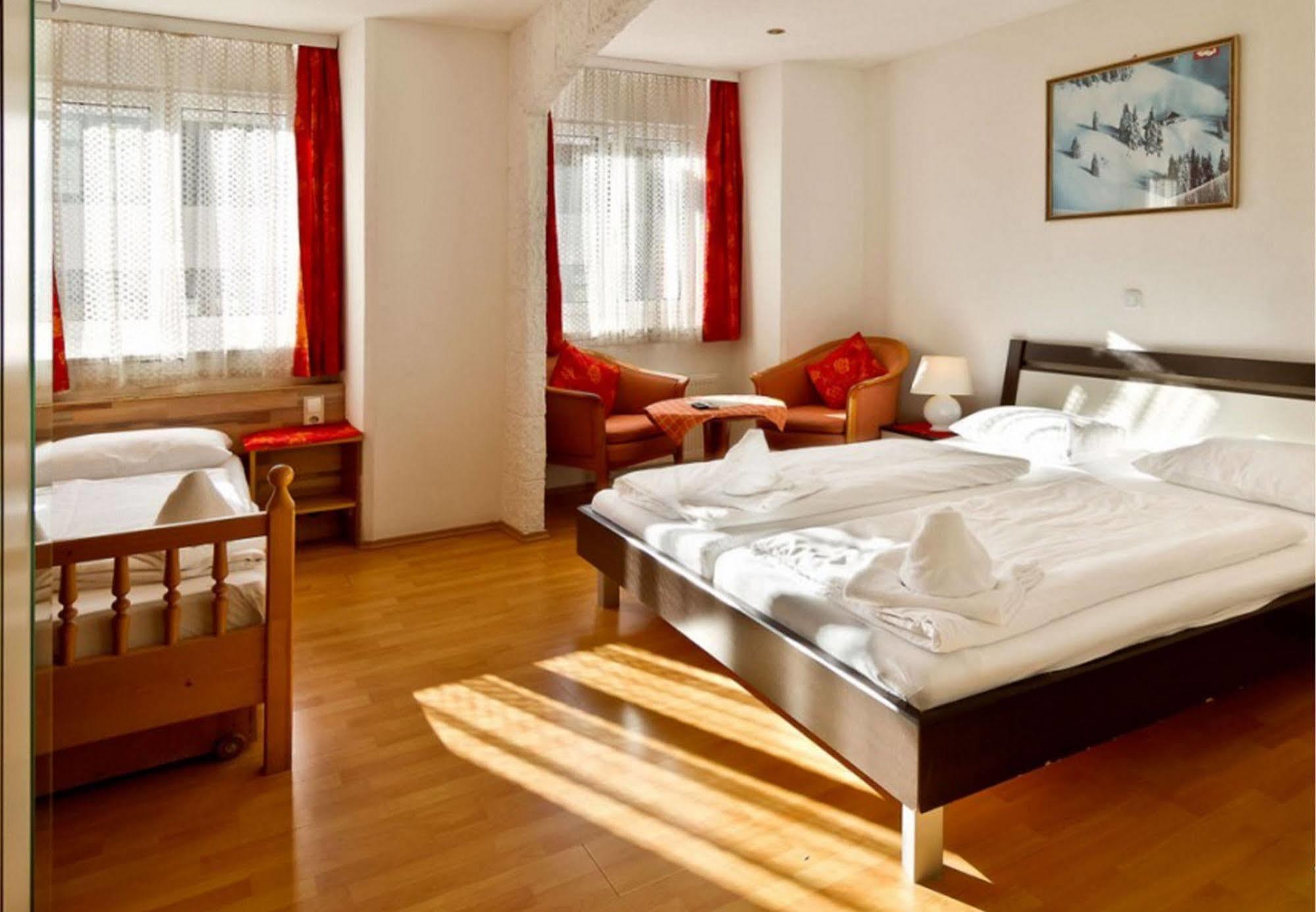 Hotel Gisela Куфщайн Екстериор снимка
